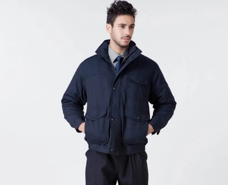 对于纯棉工作服，该怎样清洗呢?